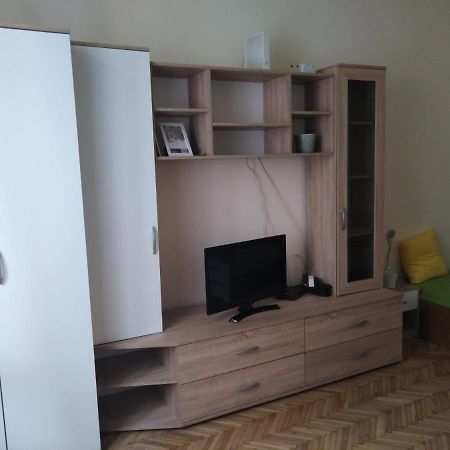 Adrienn Apartment 부다페스트 외부 사진
